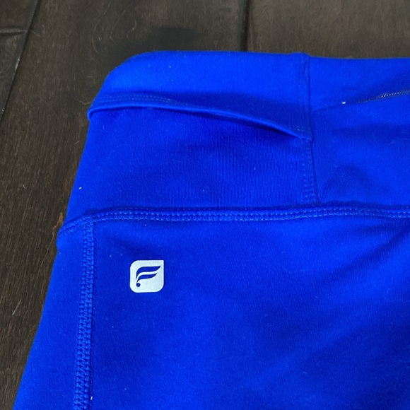 Fabletics Bright cobalt capri - Picture 3 of 4